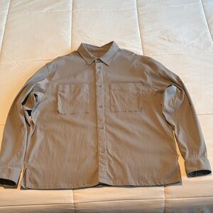 Lululemon Relaxed-Fit Long Sleeve Button-Up